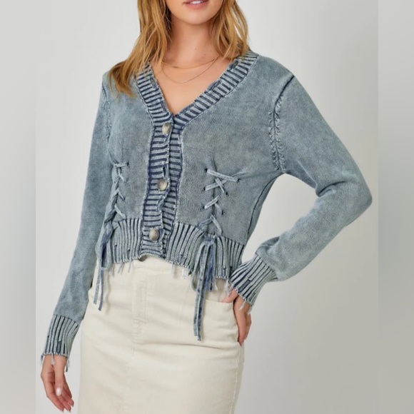 Mystree Washed Button Down Cardigan - Picture 4 of 11